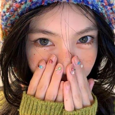 学生闹翻天
